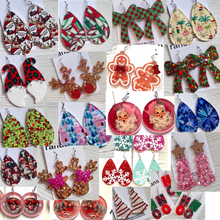 Load image into Gallery viewer, Randans Dangle Earrings- Christmas
